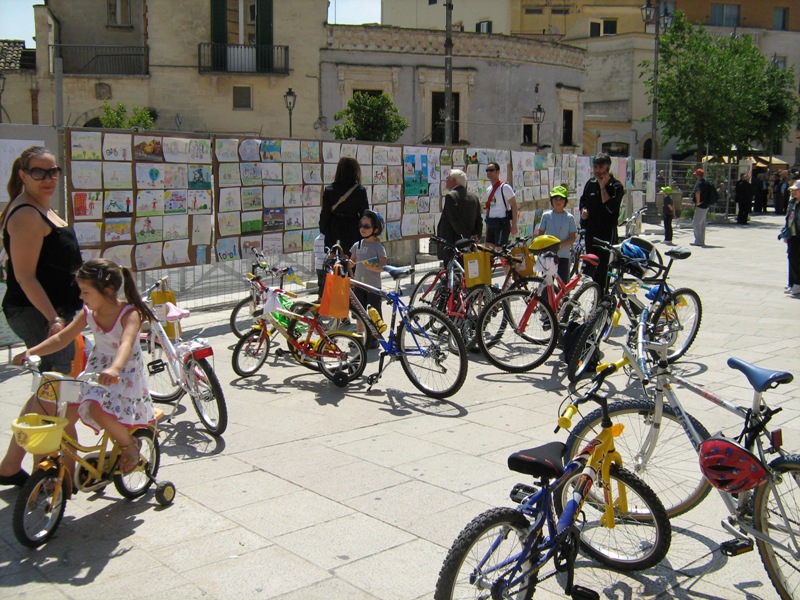 bimbi in bici 2011